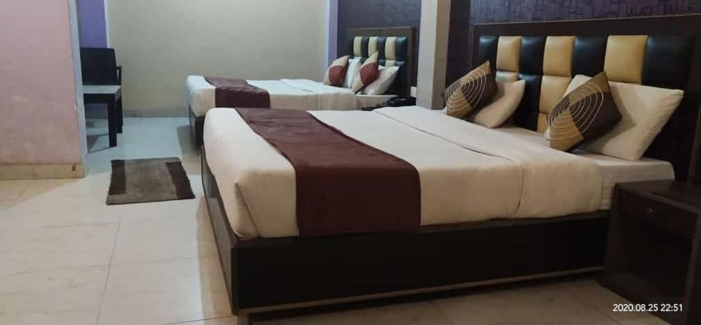Hotel Apsara , By Soank Hospitality ハリドワール エクステリア 写真