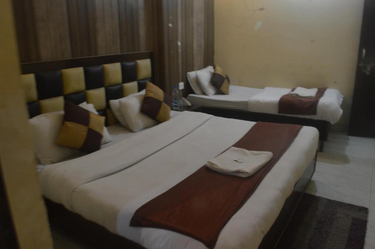 Hotel Apsara , By Soank Hospitality ハリドワール エクステリア 写真