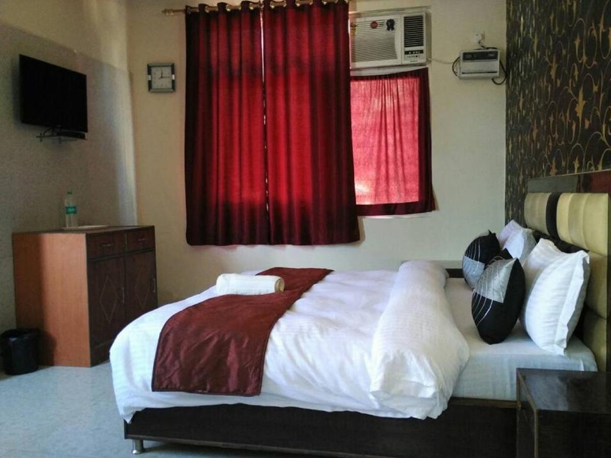 Hotel Apsara , By Soank Hospitality ハリドワール エクステリア 写真