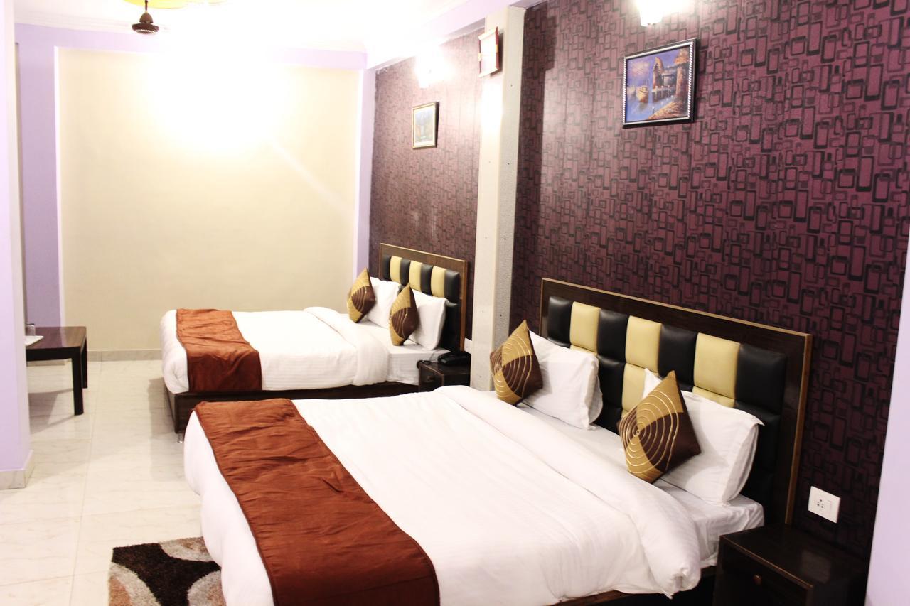 Hotel Apsara , By Soank Hospitality ハリドワール エクステリア 写真
